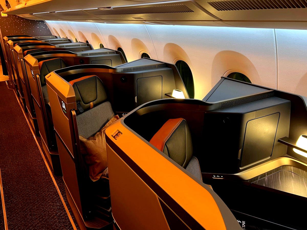 starlux business class review 1754993900